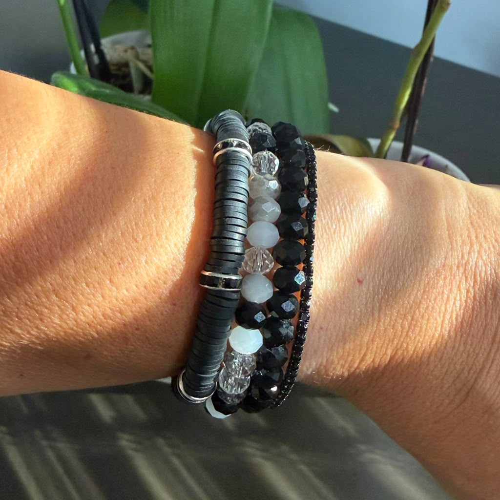 Moonlight Noir Bracelet Stack – Set of 4